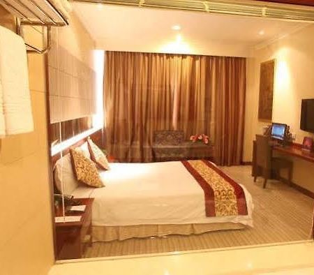 Suzhou Plaza Hotel Buitenkant foto